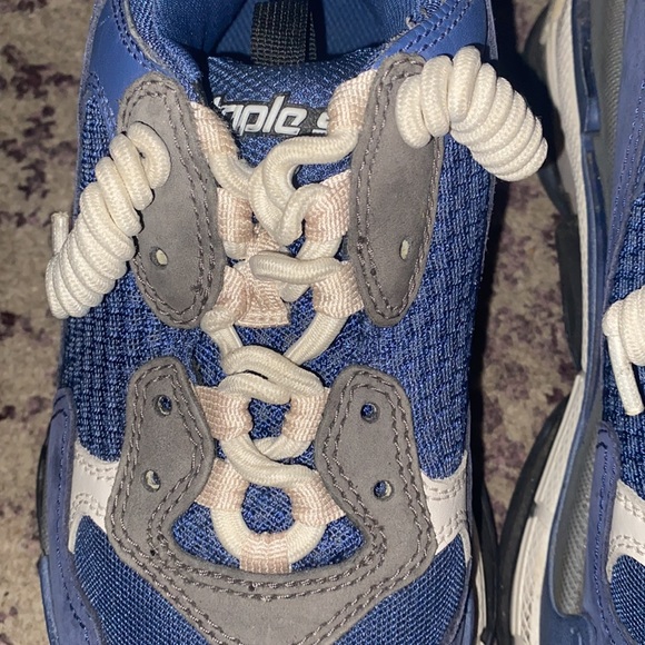 Balenciaga - Picture 7 of 8